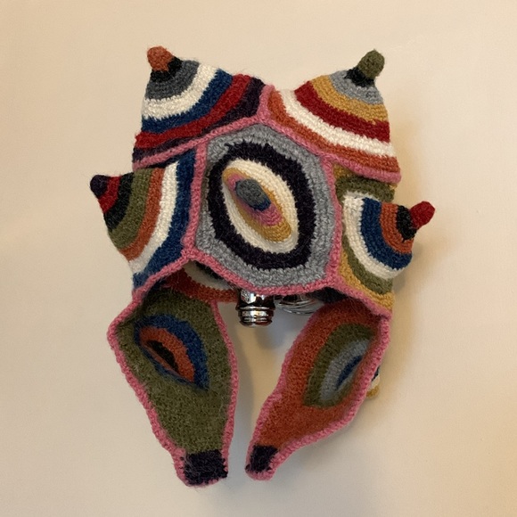 Crazy Fun, Crazy Warm winter hat - Picture 2 of 3